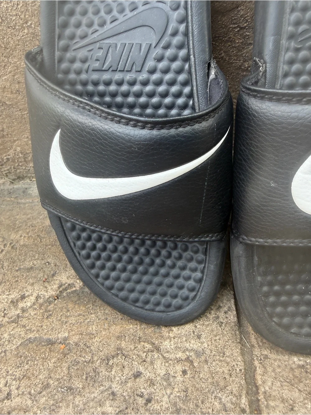 Nike slides Benassi Black Swoosh slides sandals